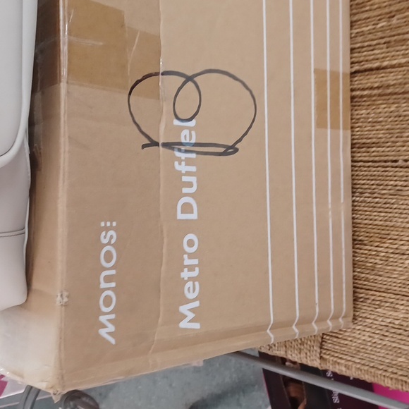 Monos Metro Duffel Vegan Leather New - Picture 4 of 16